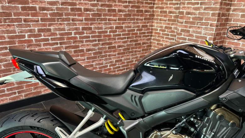 Honda CBR650R